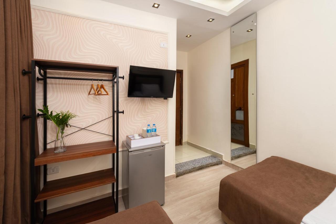 Capital 3*