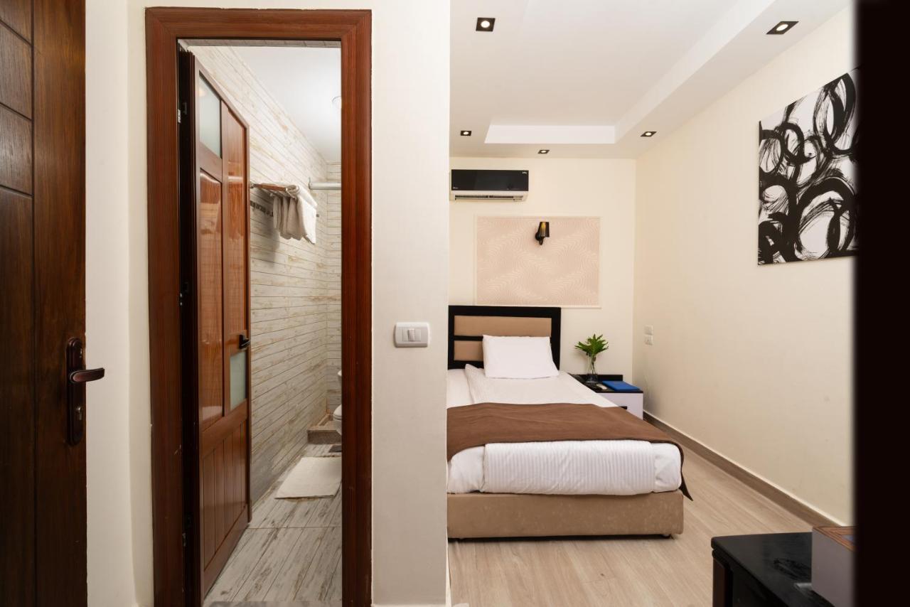 Hotel Capital